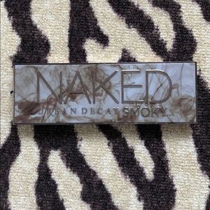 URBAN DECAY NAKED SMOKY PALETTE